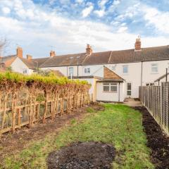 Private Room, closer to train station