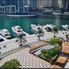 Dubai Marina larivera