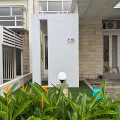 Villa XYZ kayana regency F-15