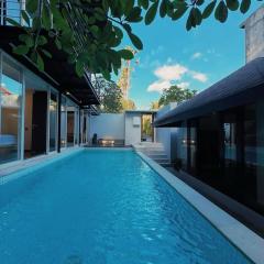 3BR Villa mit Pool, Villa Jovino, Jameja Kerobokan