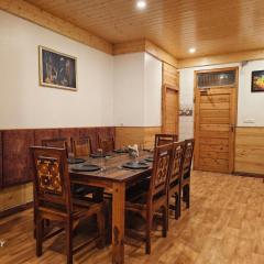 The Tikker 3 BH Apartment with Huge living area and with private balcony and open area