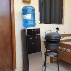 Mi Hábitat Dormitorios con Sala Cocina Comedor y Quincho