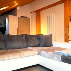 Ampio appartamento con travi a vista - Riviera