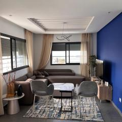 Modern Apt with sea view and10min to stadiums