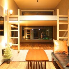 Fuji Time Traveler BBQが楽しめる 河口湖湖畔すぐそば 6名宿泊可のトレーラーハウス