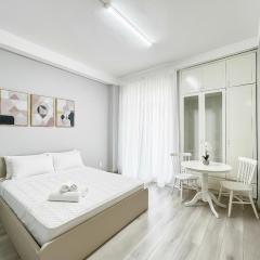 Lux saigon manhattan