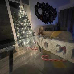 2 Bed Town Centre Apt in Porthcawl, parking, Wifi ,Sky & Netflix