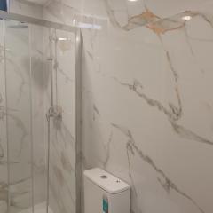 Casa Mucha - Rés do Chão e Andar