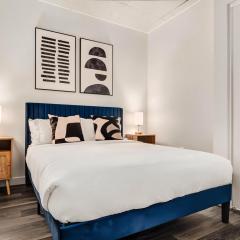 Boulevard Stays 1BR Highrise with Pool Gym Parking