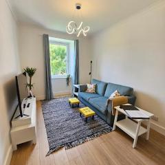 Inverness City Centre Modern Apartment
