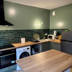 Two bedroom Luxury apartment very close to paris