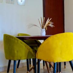 Modern Oasis 5 Mins to Acacia Mall CJs and Padel