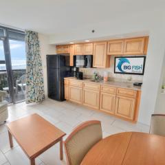 Amazing Seaside Escape with Balcony & Beach Access