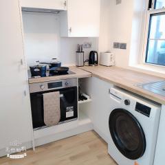 Newly refurbished two bedroom flat by Euston