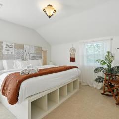 Group Stay Near DC 2BR w Yard on Arlington Blvd