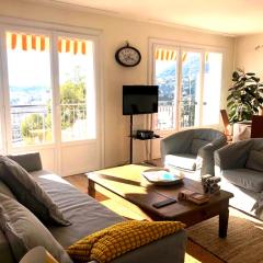 Appartement spacieux à 10 minutes de la plage, vue mer