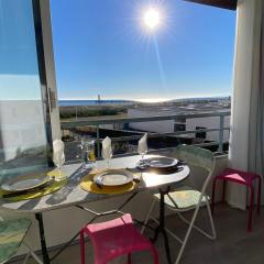 Appartement T2 refait à neuf, 4 pers, vue mer, ascenseur, parking - FR-1-798-60