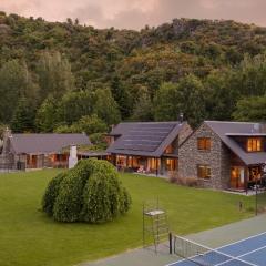 Wharenui Holiday Home by MajorDomo