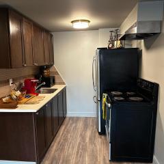 1 Bedroom Suite King Bed Central Beamsville Lincoln