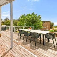 At The Beach - 54 Elizabeth Crescent