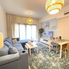 Privado 2BR Lakeview with Garden