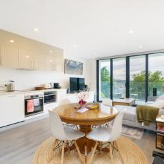 Prime Kingston Modern Apt with Balcony near Lake - Hosted by Canstay