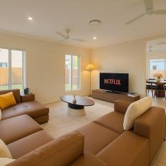 Fiona Court Hideaway | Quiet & Comfy 5BR house