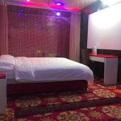 星梦酒店 广州珠江夜游广州塔中大码头滨江东路地铁站店