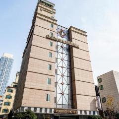 From H Lubens Hotel Mokpo Pyeonghwa Square