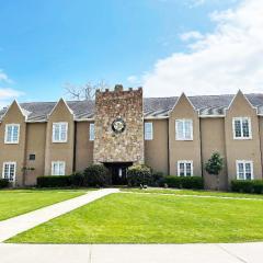 Shaftesbury Glen Golf Suite Jones