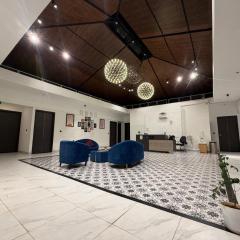 Hotel Kingdom Suites Near Elements Mall, Manyata Tech