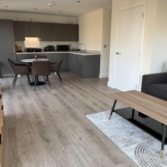Central Birmingham Stay - Chic 2Bed2Bath Apartment