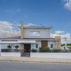 Villa Oro Hills with private hot tub jacuzzi