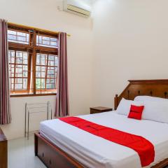 RedDoorz Near Monjali Yogyakarta