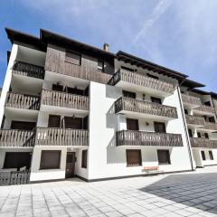 Apartment Des Alpes-19 by Interhome