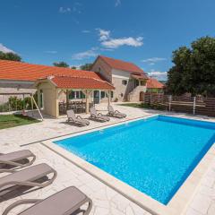 Holiday Home Rural Villa Olive Krka by Interhome