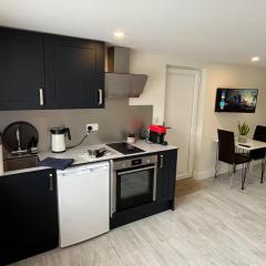 River Studio - Sleeps 2 & Pets Ok