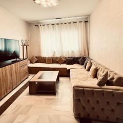 Marina Bay - Quiet and central with beach access