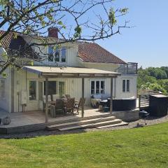 Charming House near Lysekil & Skaftö SE09160