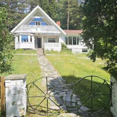 Peaceful Holiday Home near Forest and Sea SE09158