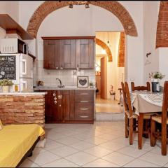 Carlo's Central Home