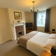 5 bedroom house near Burton Latimer, Isham and Welly