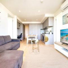 Modern CBD Gem - 2BR w City Views in Rundle Mall