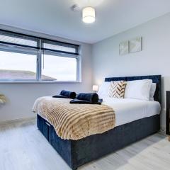 Stylish 2BR Apartment in Central High Wycombe