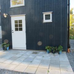 Newly built cottage near the sea and nature in Henån SE09152