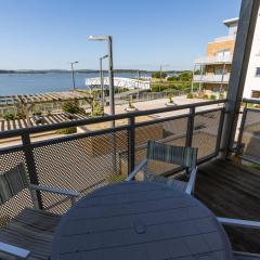 Ahoy - Balcony with Beautiful Harbour Views