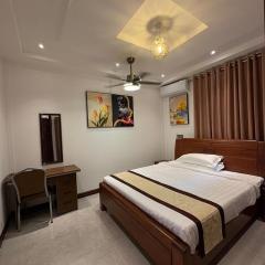 Kingsbridge Royale Apartments