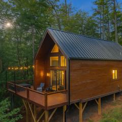 Tallulah Cabin w Hot Tub Pickleball Near Helen GA