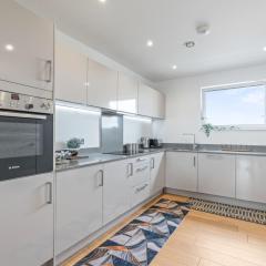 Gorgeous 3BR With 2BA in Stratford Near Westfield