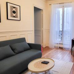 2 Bedroom near Champs Elysees